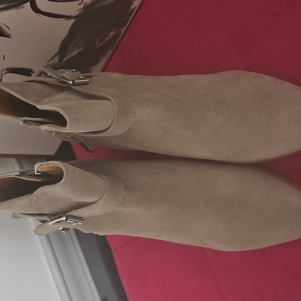 Nine west ankle boots size 9m